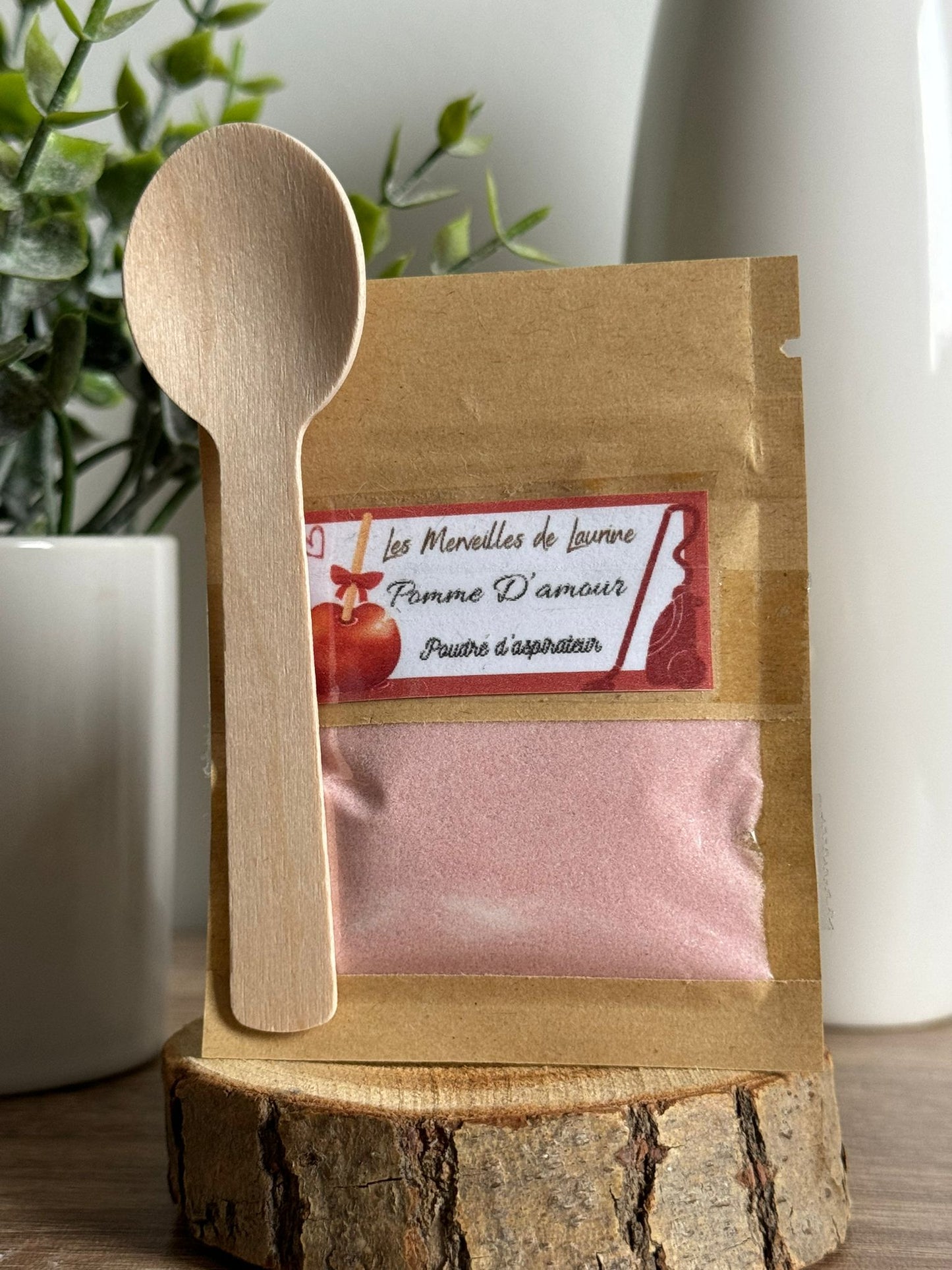 Poudre d'aspirateur "Pomme d'amour"